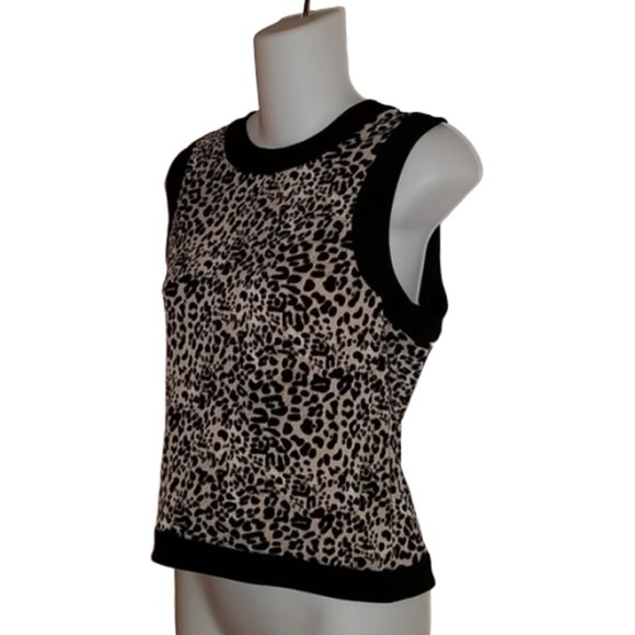 Vince Camuto Sleeveless Animal Print Top - Picture 5 of 9